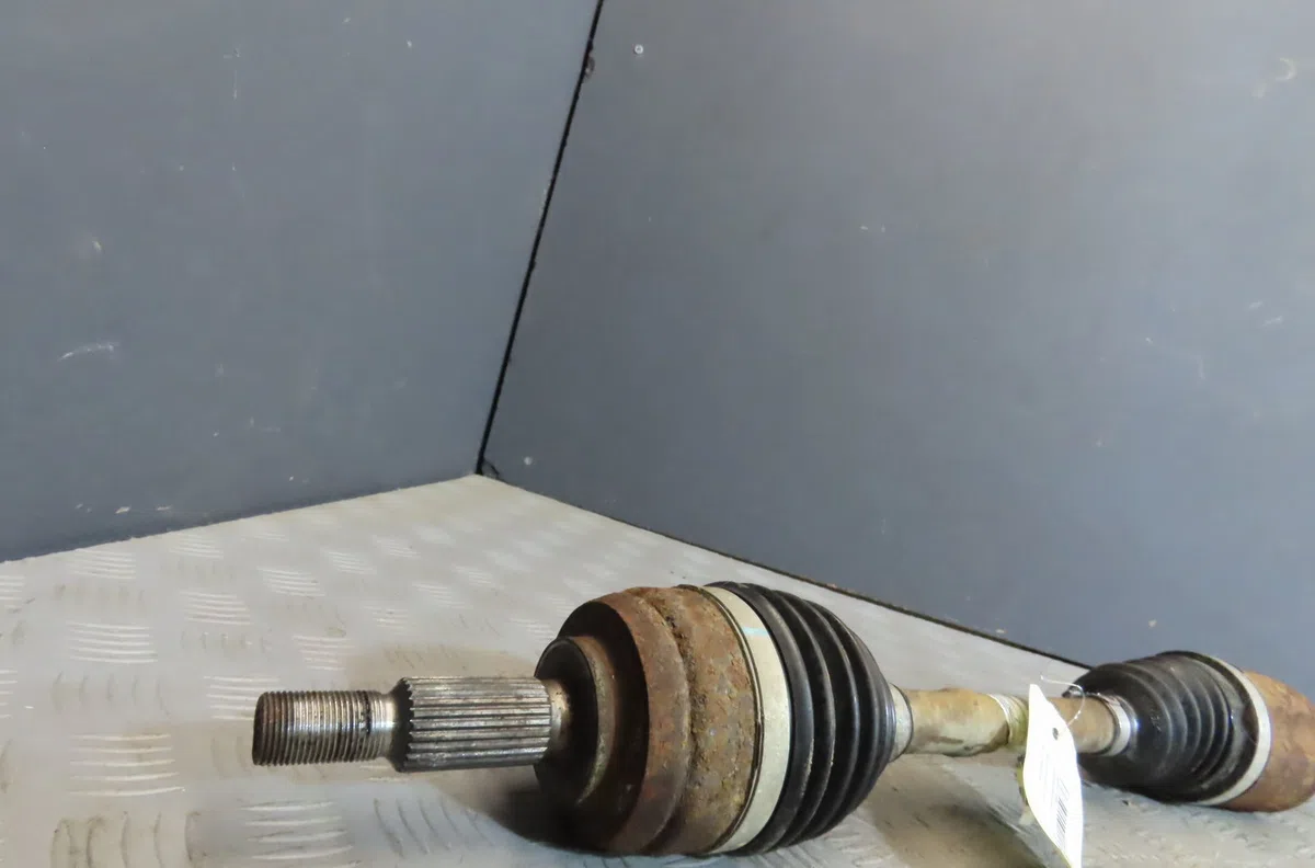 Transmission avant gauche DACIA DUSTER occasion