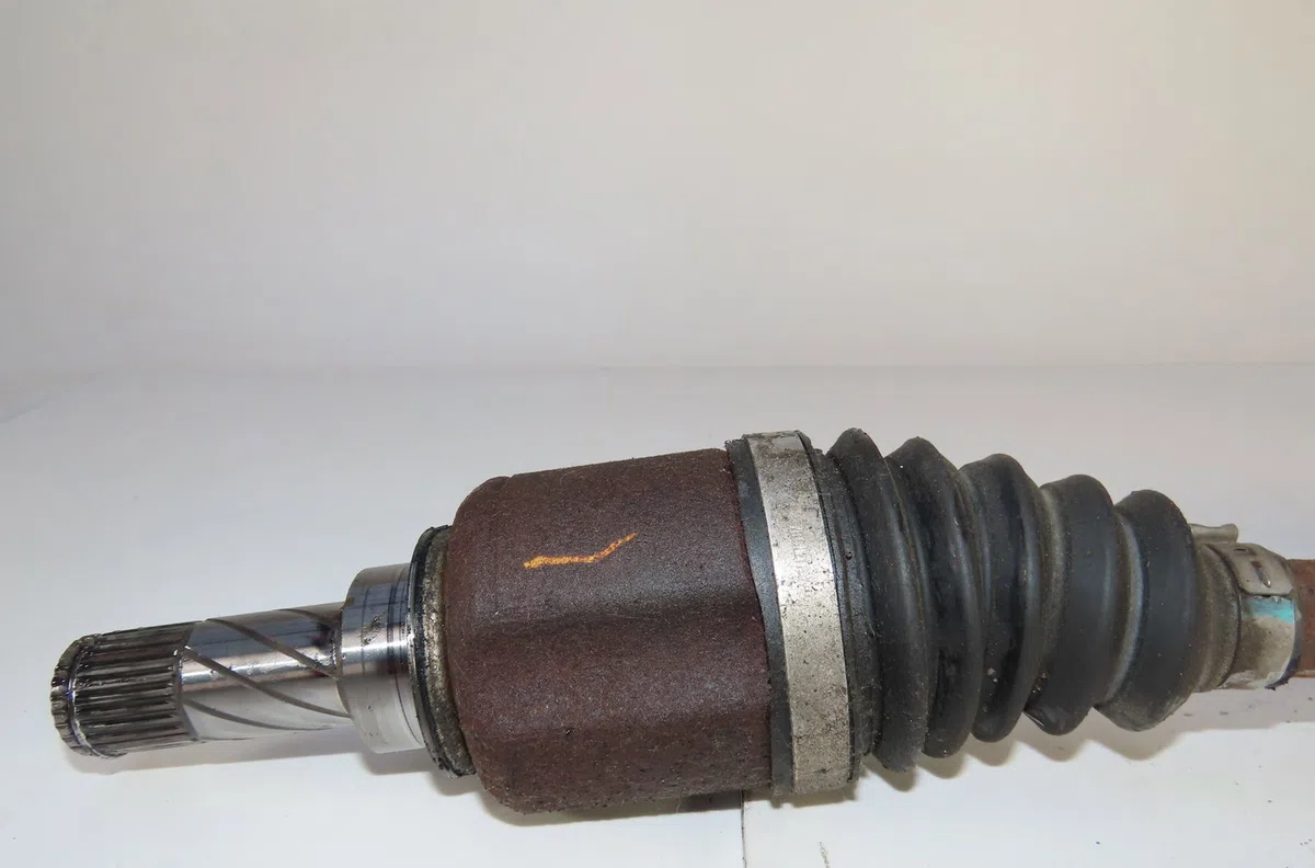 Transmission avant gauche Dacia LOGAN (LS_) 1.5 dci (ls04) (2010) occasion