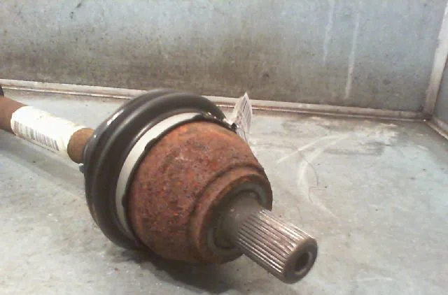 Transmission avant gauche FORD FOCUS 2006 occasion