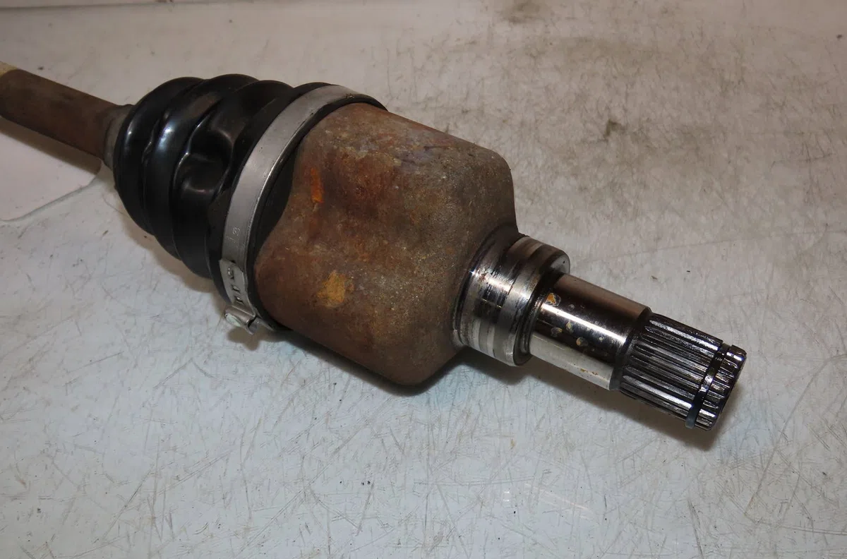 Transmission avant gauche FORD FOCUS 2013 occasion