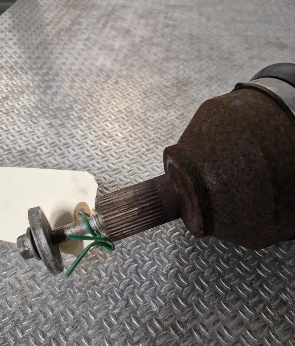 Transmission avant gauche Ford FOCUS II Décapotable 2.0 tdci (2006-2010) occasion
