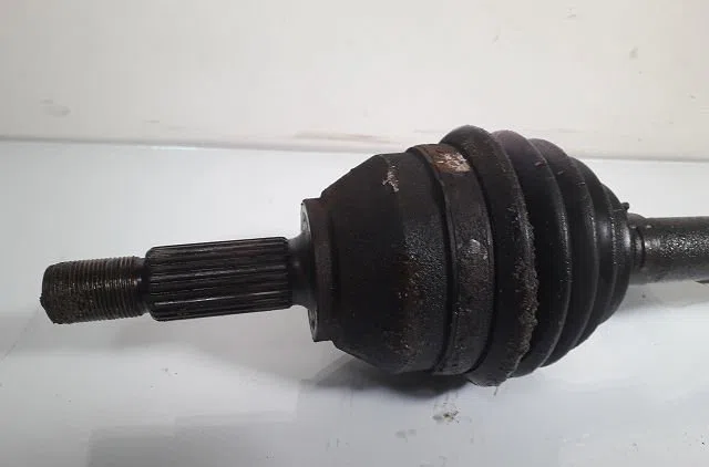 Transmission avant gauche FORD FUSION 1.6 TDCI 2008 occasion