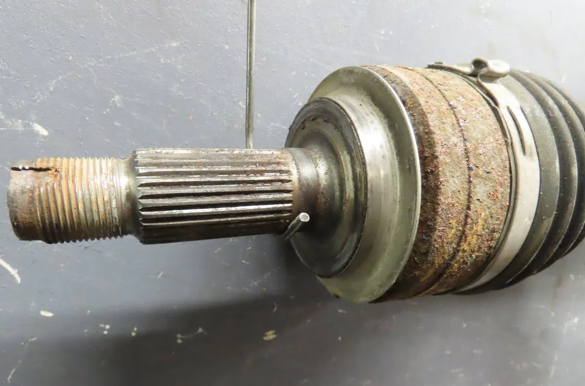 Transmission avant gauche Honda CIVIC VIII Hatchback (FN, FK) 2.2 ctdi (fk3) (2005) 5 portes occasion