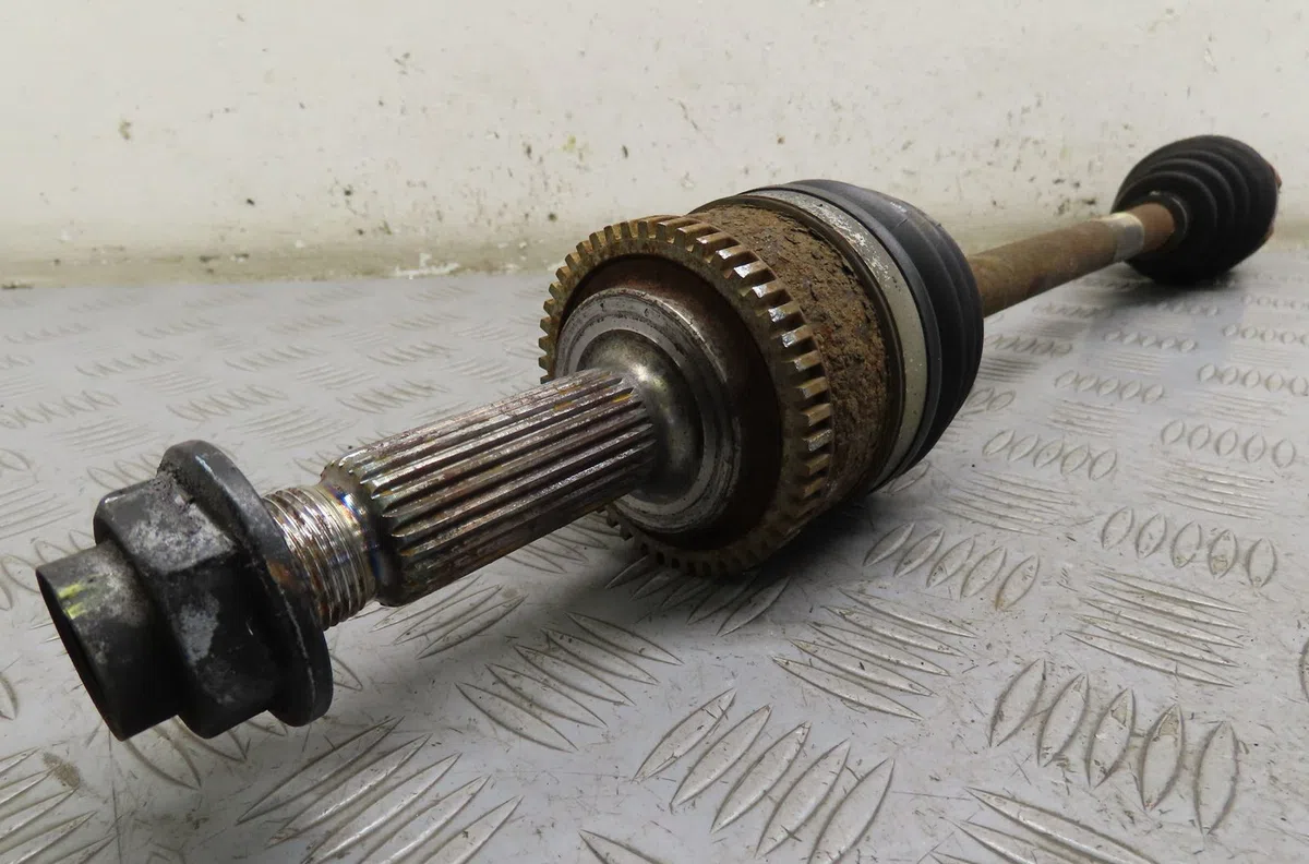 Transmission avant gauche Kia RIO III (UB) 1.2 cvvt (2014-2017) occasion