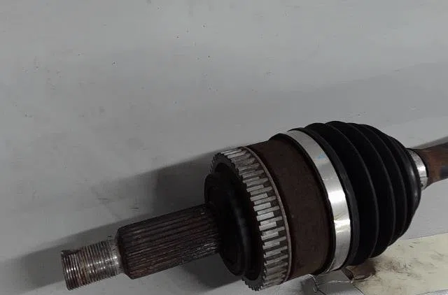 Transmission avant gauche Kia SPORTAGE III (SL) 1.7 crdi (2010) occasion