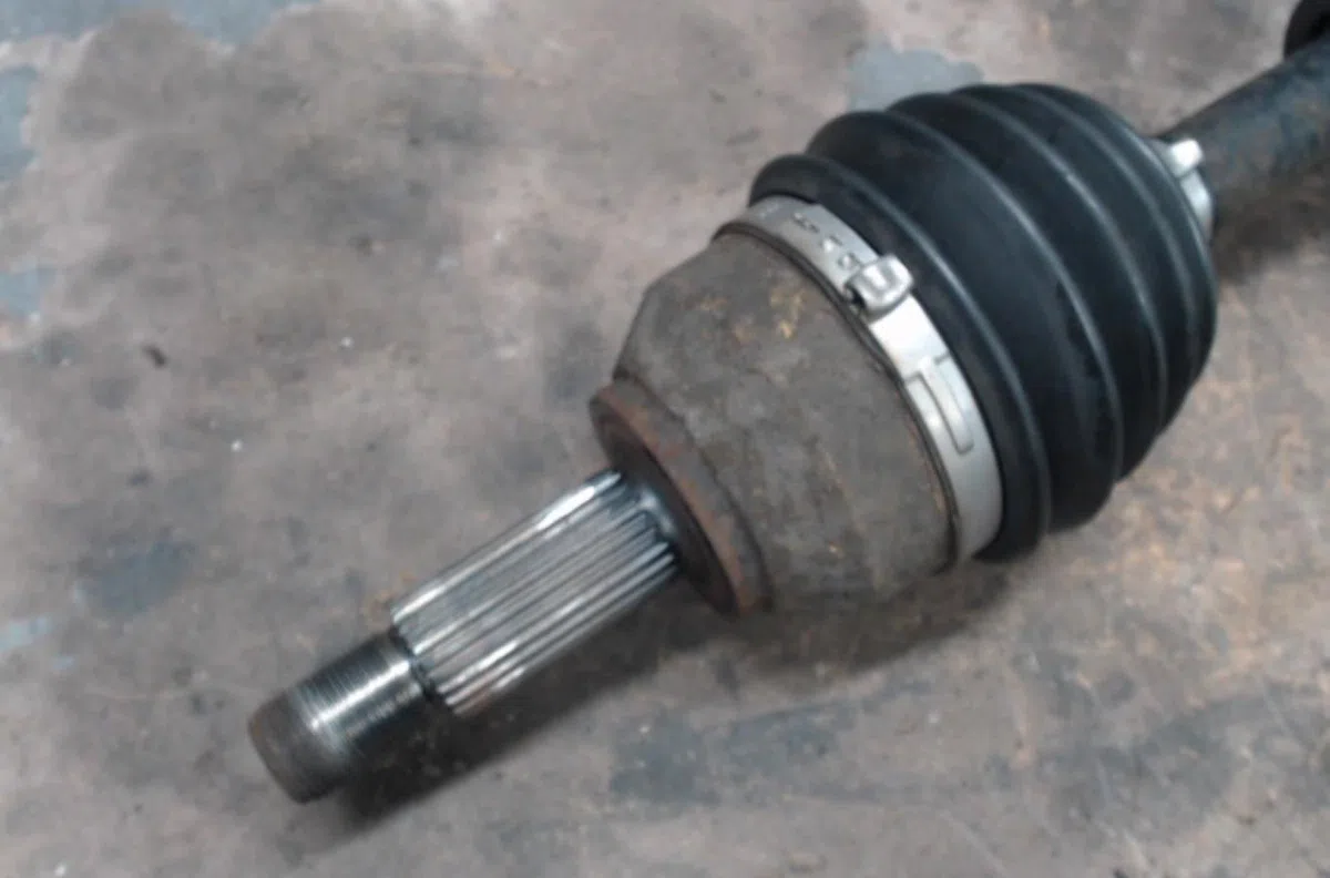 Transmission avant gauche Mazda 2 (DE_, DH_) 1.4 mzr-cd (2008-2015) occasion
