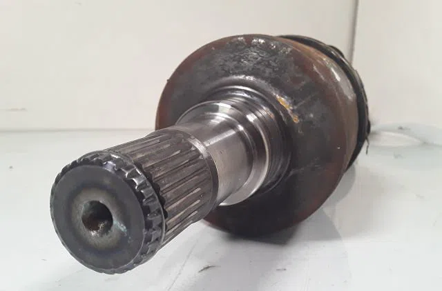 Transmission avant gauche Mazda 3 (BK) 1.6 di turbo (2004-2009) occasion