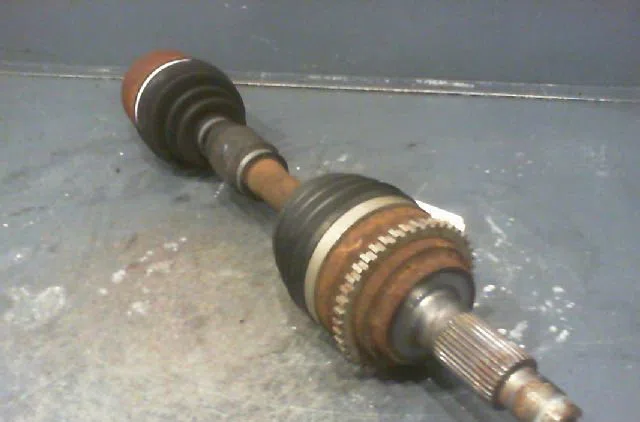 Transmission avant gauche Mazda 6 Hatchback (GG) 2.0 di (gg14) (2002-2007) occasion
