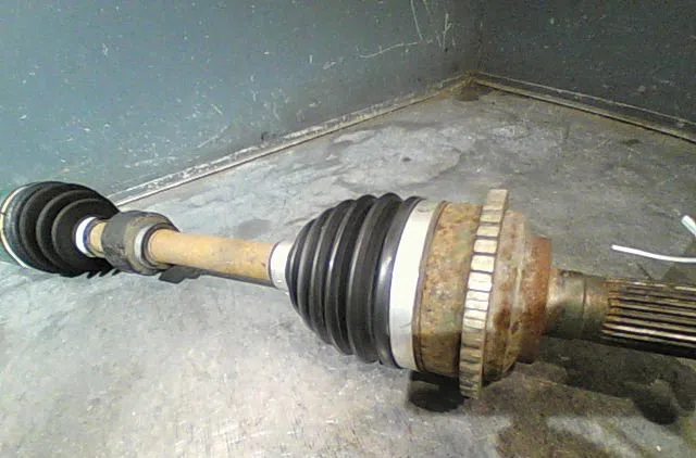 Transmission avant gauche Mazda 6 Hatchback (GG) 2.0 di (gg14) (2002-2007) occasion