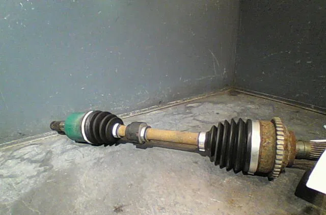 Transmission avant gauche Mazda 6 Hatchback (GG) 2.0 di (gg14) (2002-2007) occasion