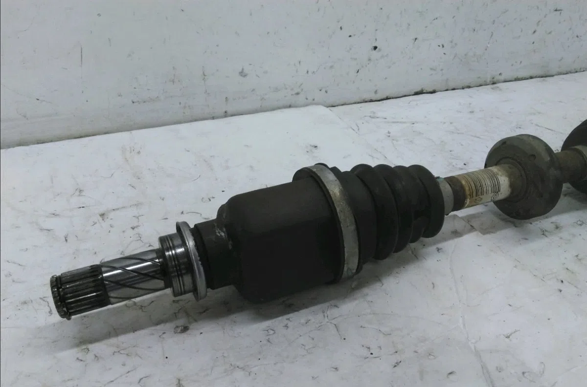 Transmission avant gauche Mercedes-benz CLASSE B Sports Tourer (W246, W242) B 200 cdi - d (246.208) (2014-2018) occasion