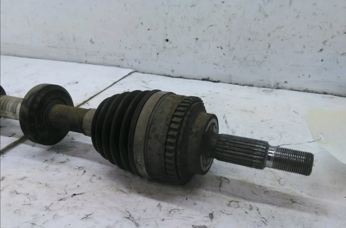 Transmission avant gauche Mercedes-benz CLASSE B Sports Tourer (W246, W242) B 200 cdi - d (246.208) (2014-2018) occasion