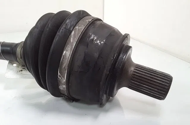 Transmission avant gauche Mercedes-benz CLASSE GLA (X156) Gla 200 cdi - d (156.908) (2013) occasion