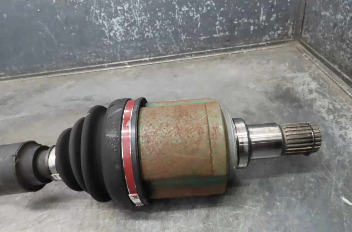 Transmission avant gauche MITSUBISHI OUTLANDER 2007 occasion
