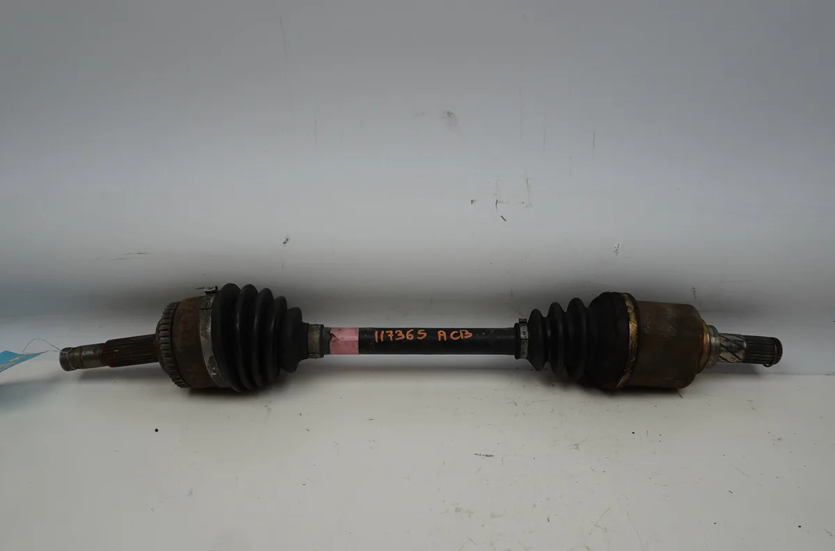 Transmission avant gauche Nissan ALMERA II Hatchback (N16) 1.8 (2000-2002) occasion