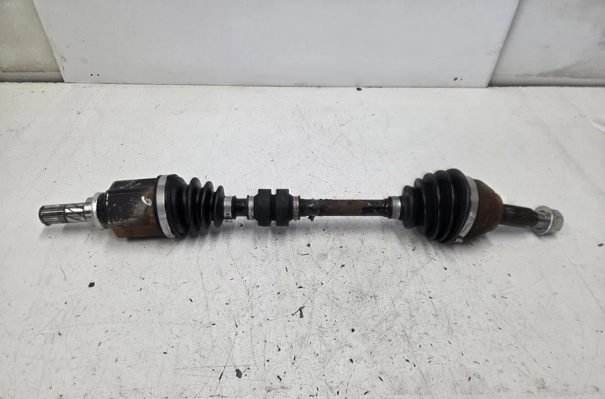 Transmission avant gauche NISSAN JUKE 1 PHASE 1 occasion