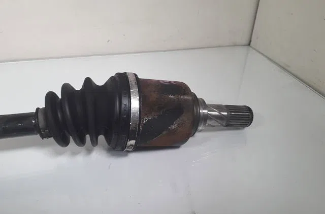 Transmission avant gauche Nissan MICRA III (K12) 1.2 16v (2003-2010) occasion