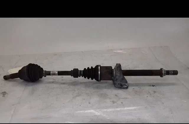 Transmission avant gauche Nissan NV200 Camionnette 1.5 dci 90 (m20, m20m) (2011) occasion