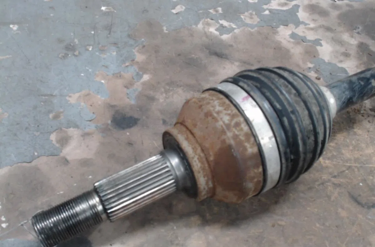 Transmission avant gauche Nissan NV200 Camionnette E-nv (me0n) (2014) occasion