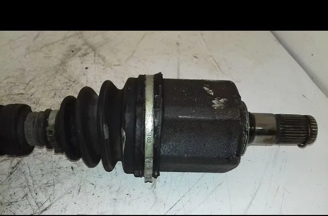 Transmission avant gauche Nissan QASHQAI - QASHQAI 2 I (J10, NJ10, JJ10E) 2.0 dci traction intégrale (2007-2013) 5 porte