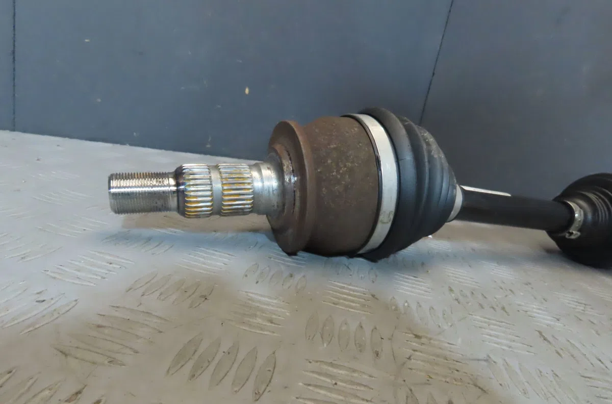 Transmission avant gauche OPEL ASTRA 2013 occasion
