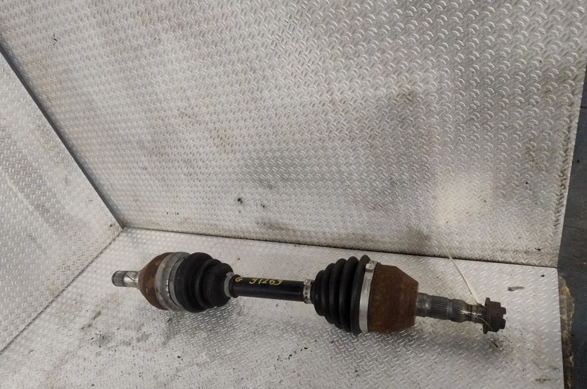 Transmission avant gauche Opel ASTRA H GTC (A04) 1.3 cdti (l08) (2005-2010) 3 portes occasion