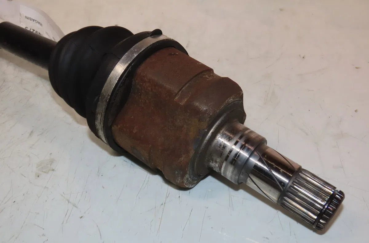 Transmission avant gauche OPEL CORSA 2009 occasion