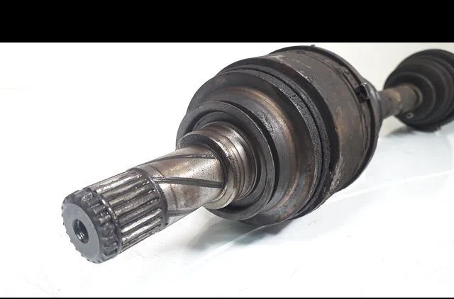 Transmission avant gauche Opel CORSA A 3-5 portes (S83) 1.3 s (f08, m08, f68, m68) (1982-1989) occasion