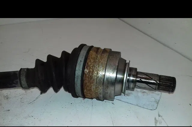 Transmission avant gauche Opel CORSA D (S07) 1.0 (l08, l68) (2009-2014) occasion