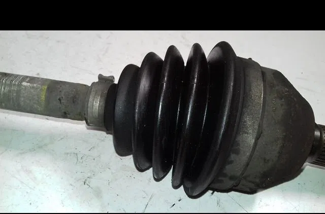 Transmission avant gauche Opel MERIVA B Monospace (S10) 1.4 (75) (2010-2017) occasion
