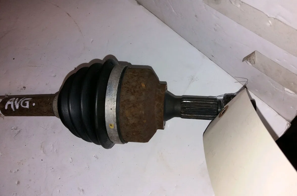 Transmission avant gauche Peugeot 1007 (KM_) 1.4 hdi (2005) occasion