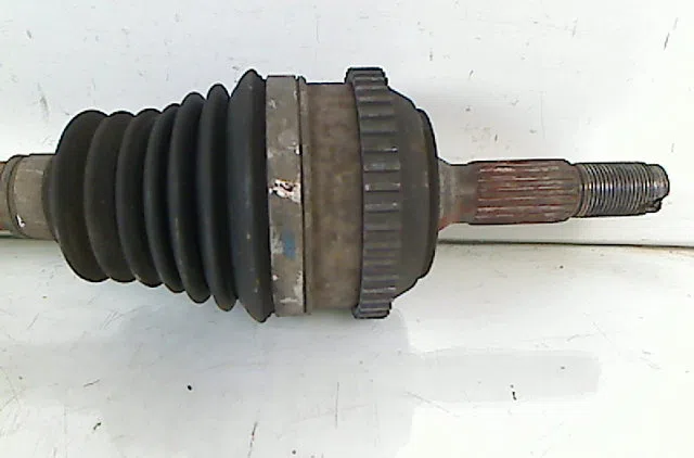 Transmission avant gauche PEUGEOT 106 2002 occasion