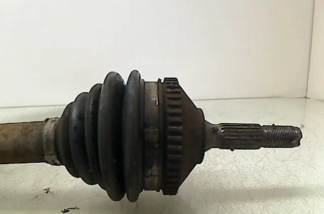 Transmission avant gauche Peugeot 206 3-5 portes (2A-C) 1.4 i (1998-2012) 3 portes occasion