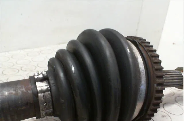 Transmission avant gauche Peugeot 206 3-5 portes (2A-C) 1.4 i (1998-2012) 3 portes occasion