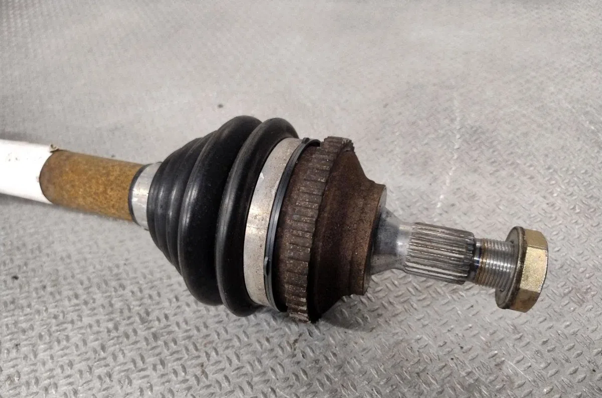 Transmission avant gauche Peugeot 206 3-5 portes (2A-C) 1.6 16v (2000-2009) 3 portes occasion