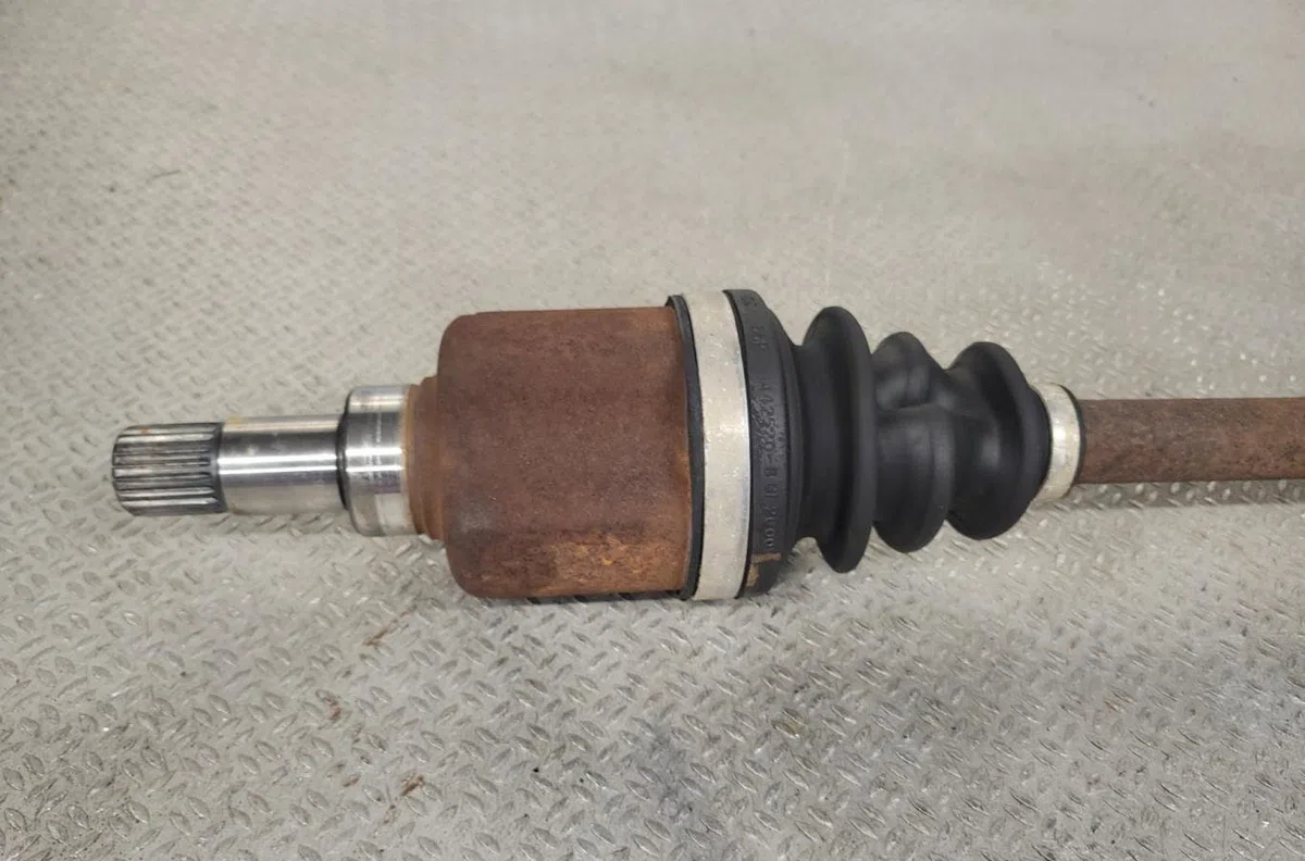Transmission avant gauche Peugeot 207-207 (WA_, WC_) 1.4 (2006-2013) 5 portes occasion