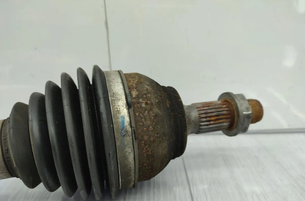 Transmission avant gauche PEUGEOT 208 1 PHASE 2 occasion