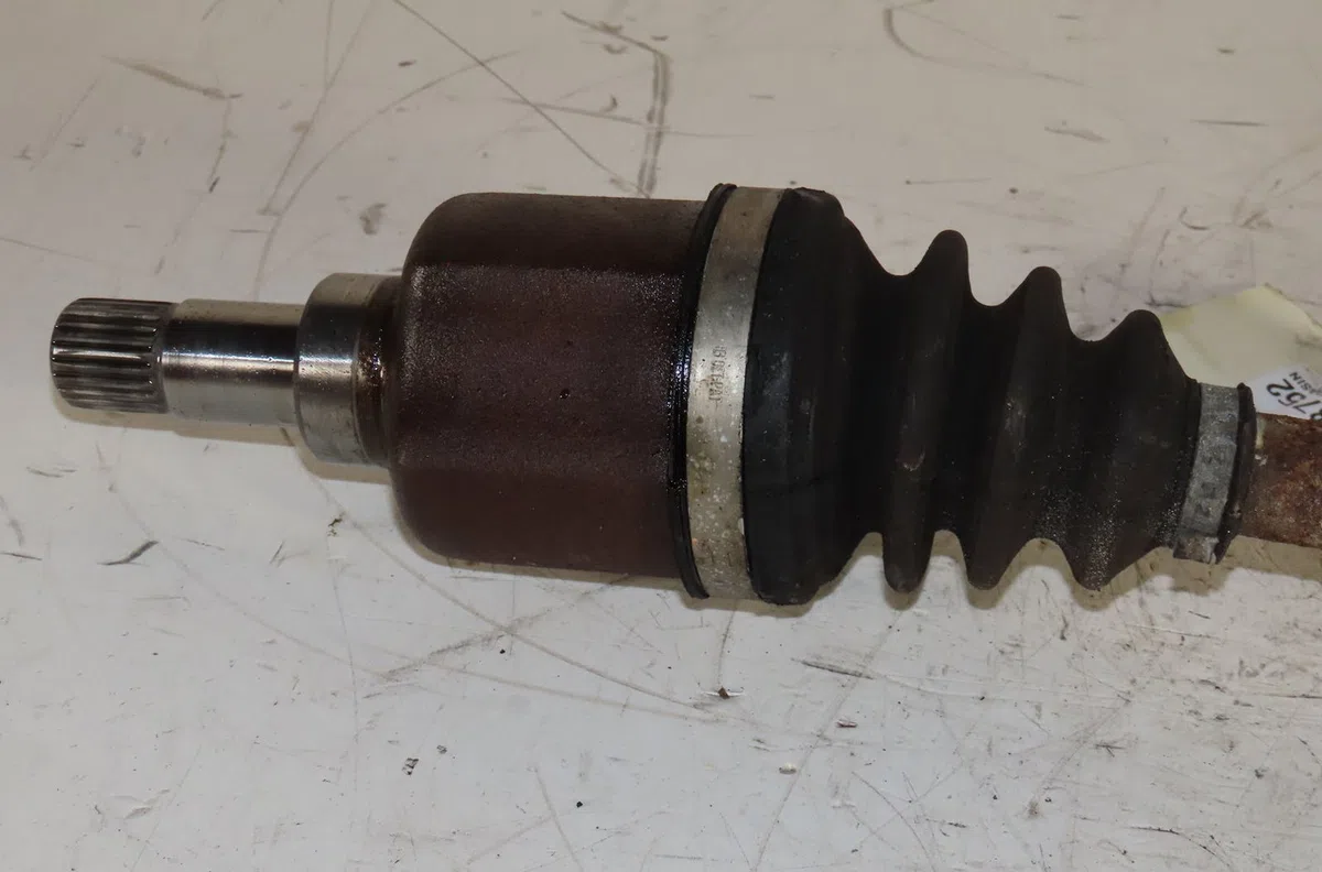 Transmission avant gauche Peugeot 208 I (CA_, CC_) 1.4 hdi (2012) 3 portes occasion