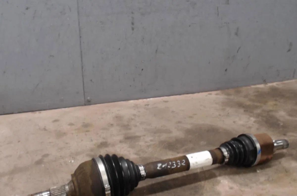 Transmission avant gauche Peugeot 3008 Monospace (0U_) 2.0 hdi hybrid4 (0urhca) (2011-2016) occasion