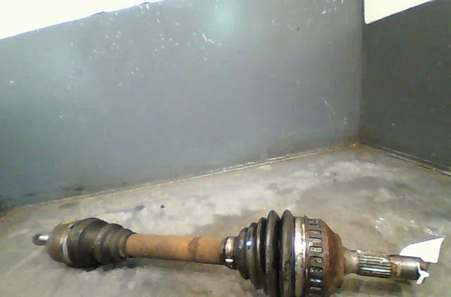 Transmission avant gauche Peugeot 306 3-5 portes (7A, 7C, N3, N5) 1.9 d (1994-2001) occasion