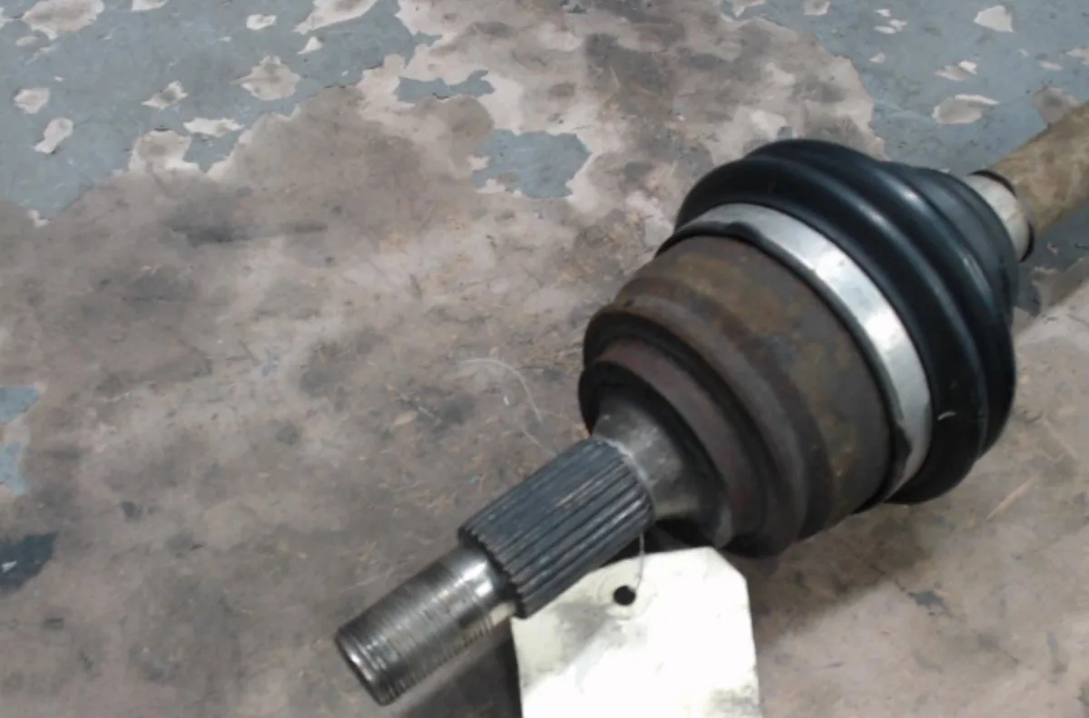 Transmission avant gauche Peugeot 308 II (LB_, LP_, LW_, LH_, L3_) 1.6 hdi - bluehdi 115 (2013-2021) 5 portes occasion