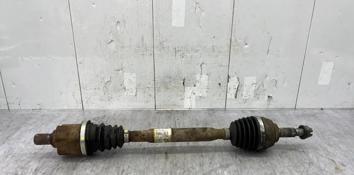 Transmission avant gauche RENAULT CLIO 3 PHASE 2 BREAK occasion