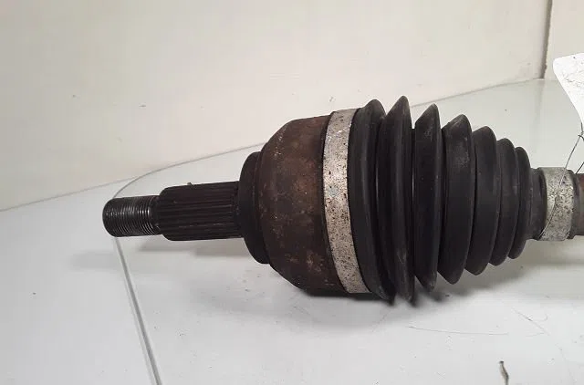 Transmission avant gauche Renault CLIO III (BR0-1, CR0-1) 2.0 16v sport (cr0n, cr1p) (2006-2012) occasion