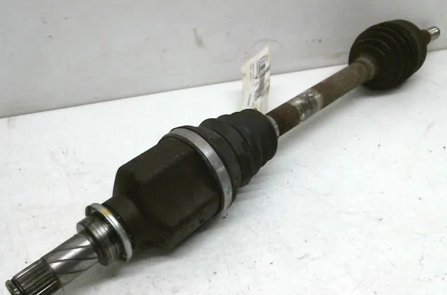 Transmission avant gauche Renault CLIO III Grandtour (KR0-1_) 1.2 16v (2010-2012) occasion