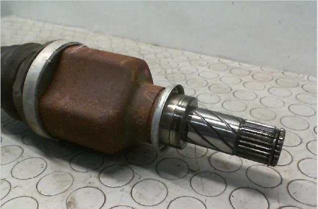 Transmission avant gauche RENAULT CLIO III Phase 2 03-2009--12-2014 1.5 DCI 70ch occasion