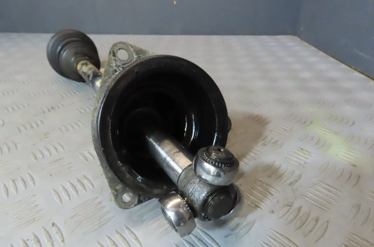 Transmission avant gauche RENAULT EXPRESS 1997 occasion