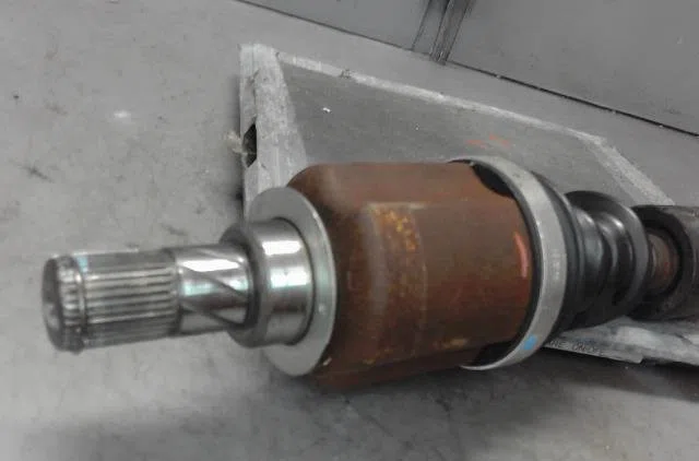 Transmission avant gauche Renault MEGANE CC (EZ0-1_) 1.5 dci (ez09, ez1g, ez0d, ez14) (2010) occasion