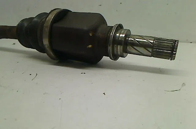 Transmission avant gauche Renault MEGANE II (BM0-1_, CM0-1_) 1.5 dci (bm0f, bm0t, bm2b, cm0f, cm0t) (2002-2008) 5 portes