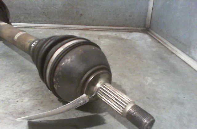 Transmission avant gauche RENAULT R11 1984 occasion