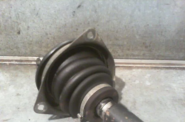 Transmission avant gauche RENAULT R11 1984 occasion